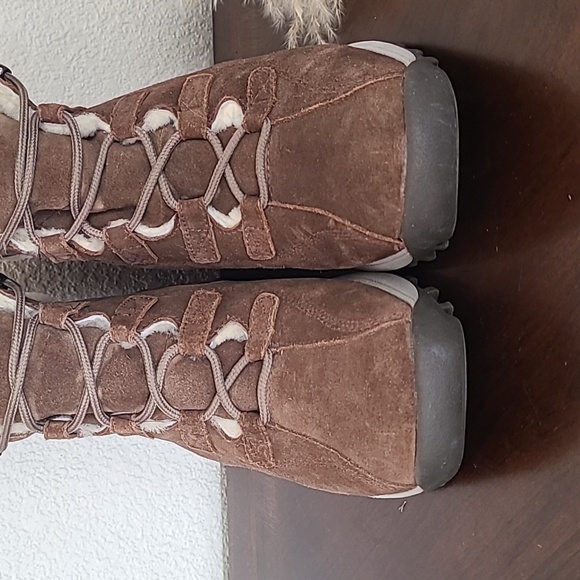 Women's  TIMBERLAND Canard Resort Lined Ankle Boot - Picture 2 of 12